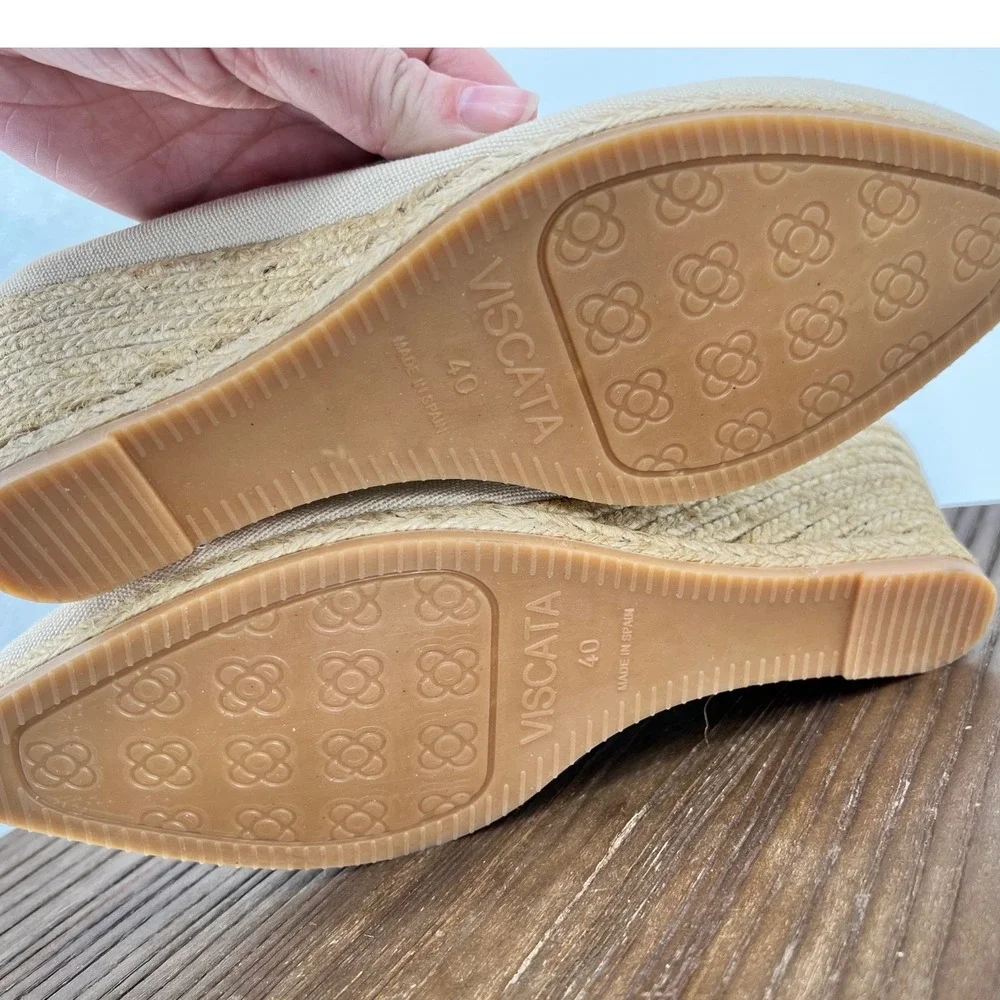 Viscata Barcelona Roses Beige Canvas Espadrille Wedges Size 40 Pointed Toe Pump